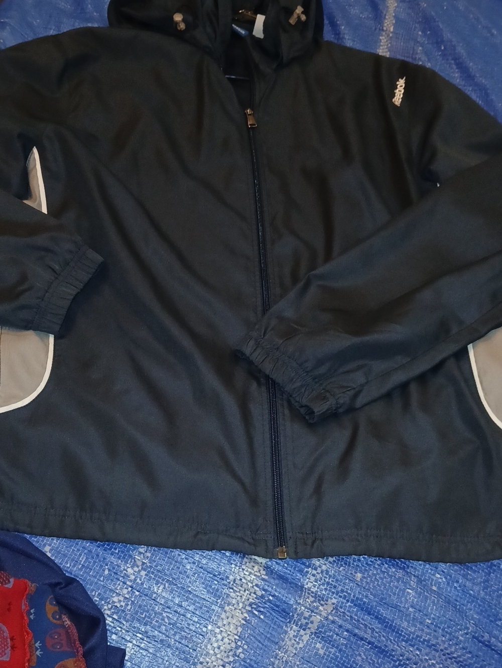 Reebok Black Hooded Mens Raincoat with Gray Trim Sz XL
